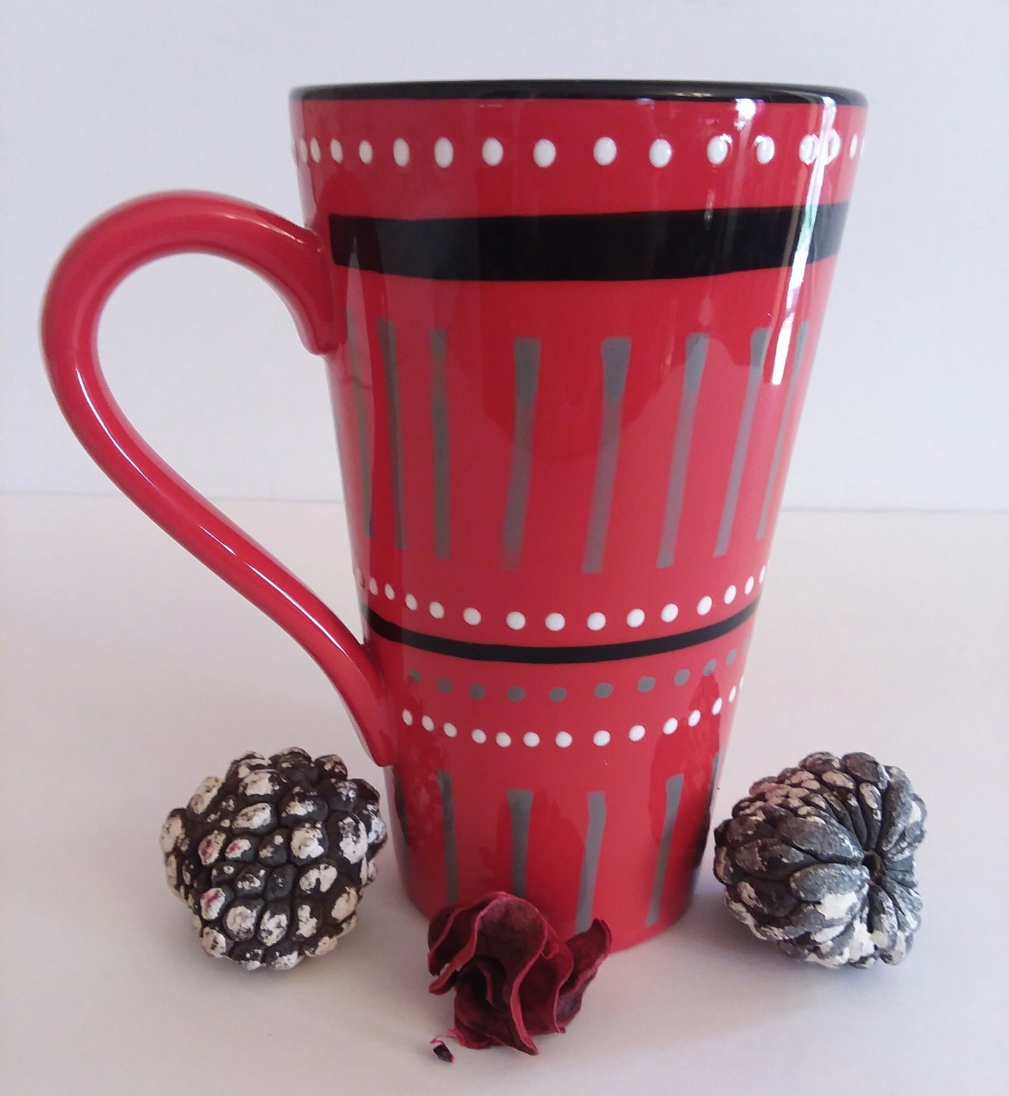 Lines and Dots Mug 16oz